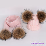 ИЗКЛЮЧИТЕЛНО ТОПЪЛ КОМПЛЕКТ - ШАПКА И ШАЛ CUTEPOMPOM®